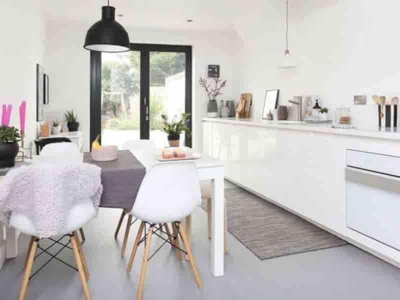 landscape-1493818781-west-sussex-home-2664ddeb1-c09a-a02d-a487-48ce35b11ae9f2b85b79-6630-9eda-d3b5-85a6ab12e7c26EFE0C47-2463-FA69-9793-07206E57DE67.jpg