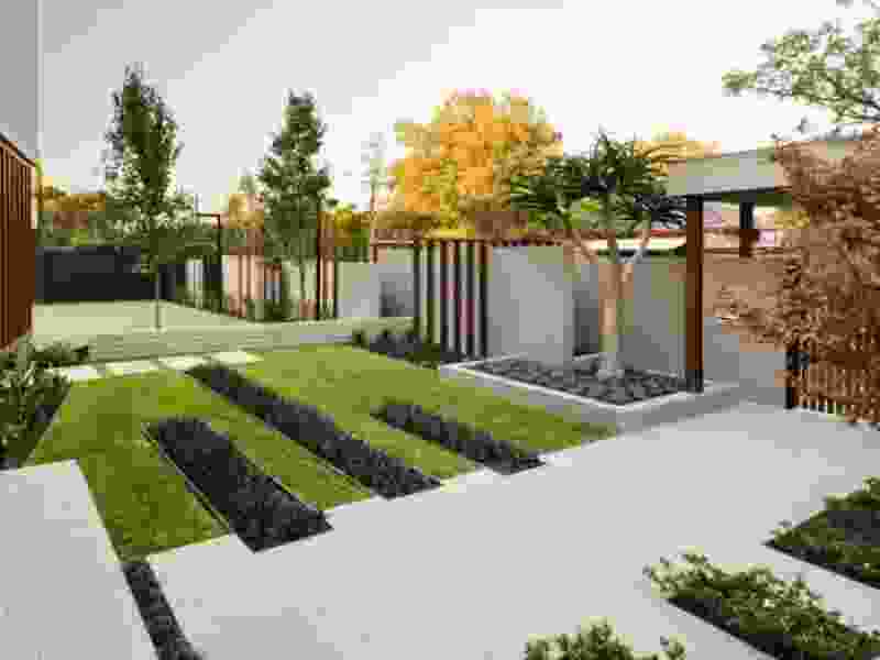 minimalist-garden-decor79904a72-2040-05dd-269b-00b1765ef0ead7dd4eaf-d52c-b199-255b-b5faf07f863630DF8CAB-FA6B-ED71-F13B-ECD05F447FD0.jpg